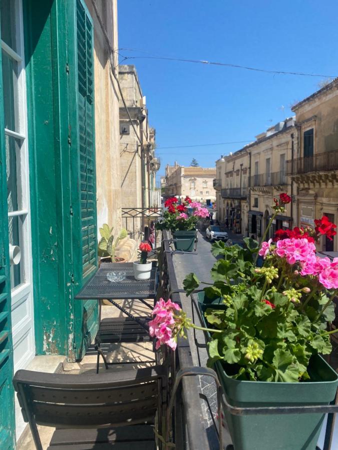 Palazzo Zappata Luxury Room Noto Centro Buitenkant foto